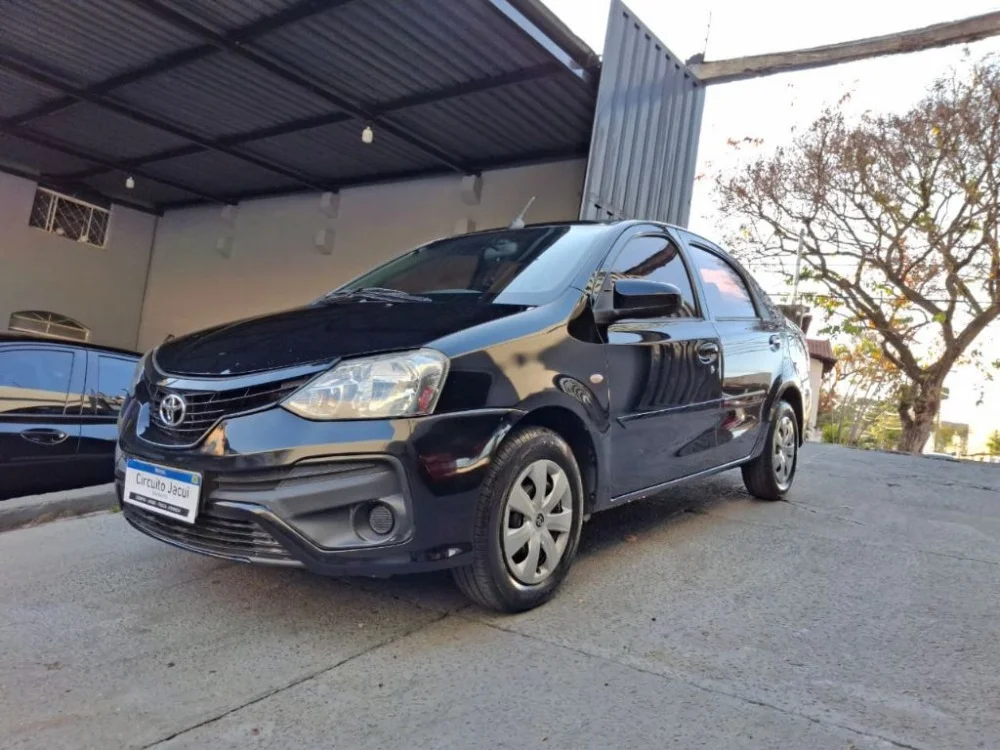 Toyota ETIOS X Sedan 1.5 flex manual